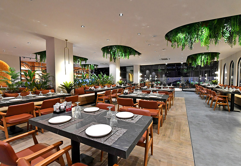 Dobos Lounge